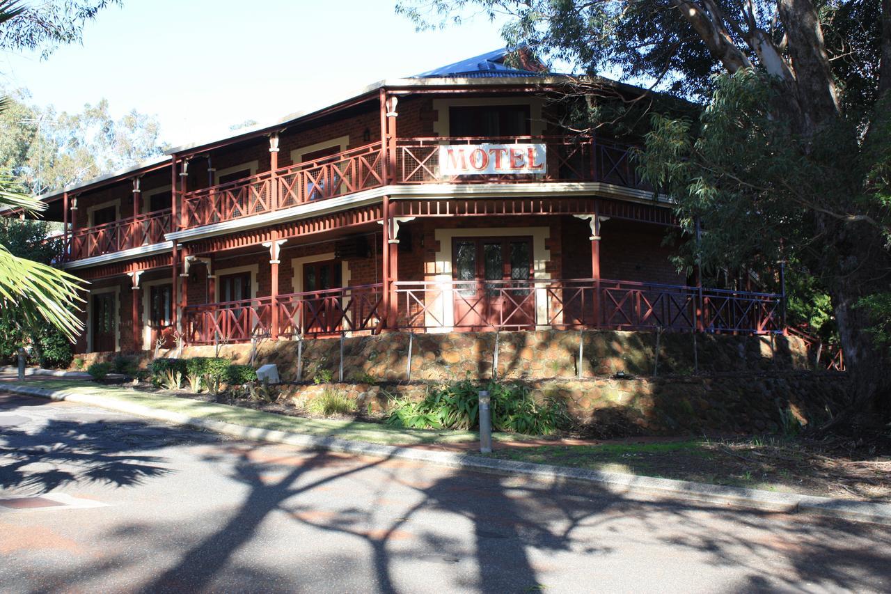 Heritage Country Motel Perth Buitenkant foto